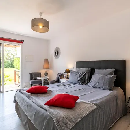 & D'hotes - Le Petit Bali 3* Saint-Pandelon