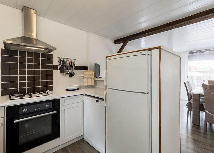 & D'hotes - Le Petit Bali Bed & Breakfast