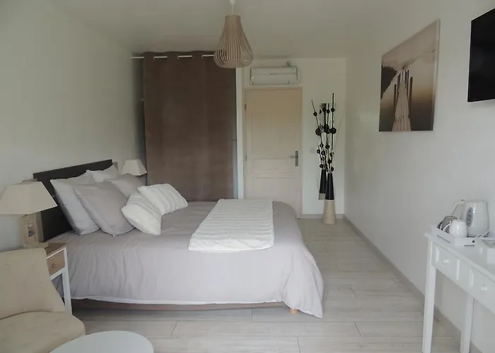 & D'hotes - Le Petit Bali 3* Saint-Pandelon